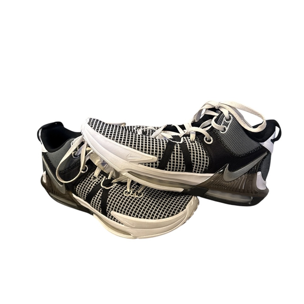 Labron Witness VII shoes